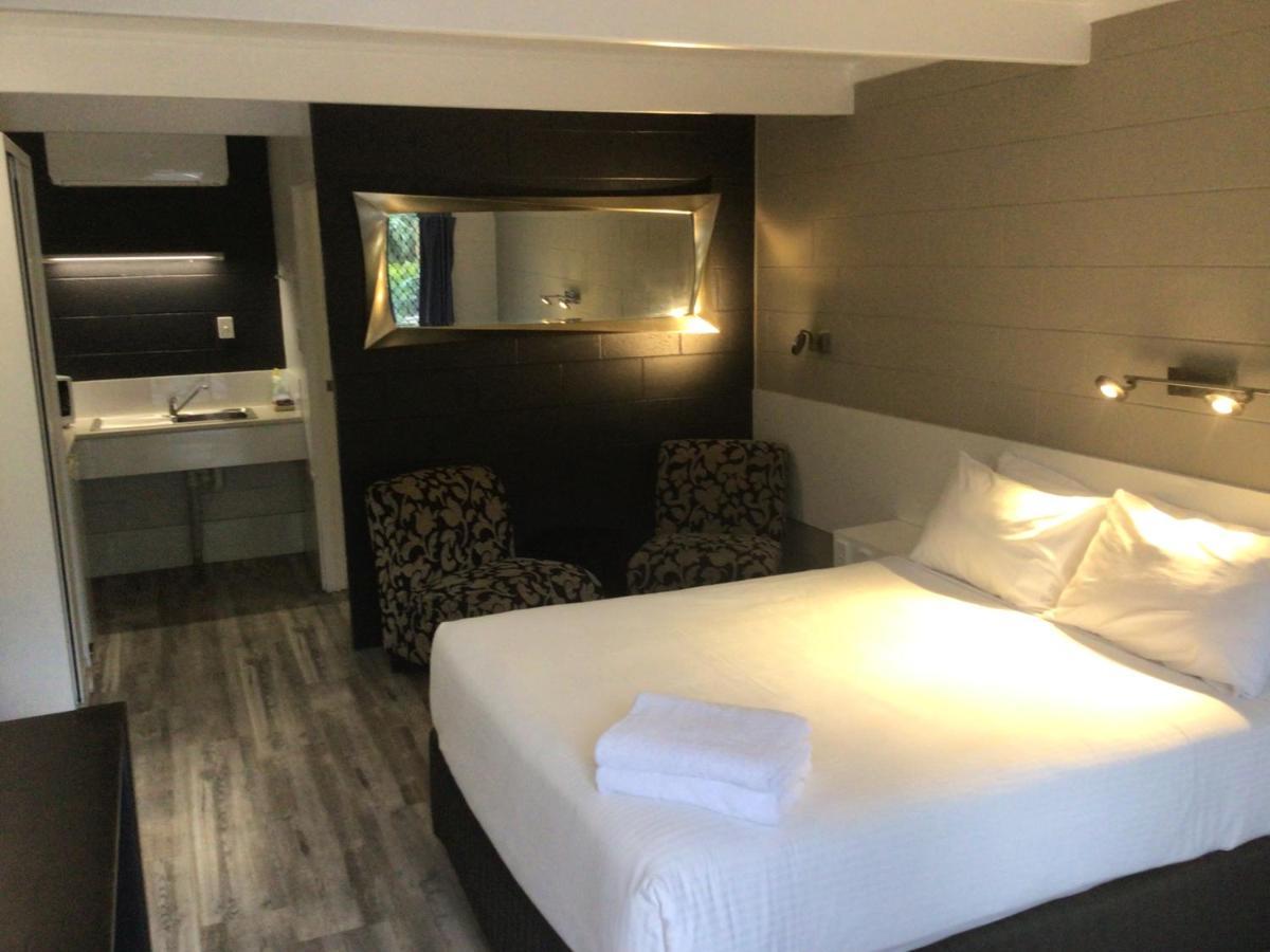 Buderim Fiesta Motel Tanawha Exteriör bild
