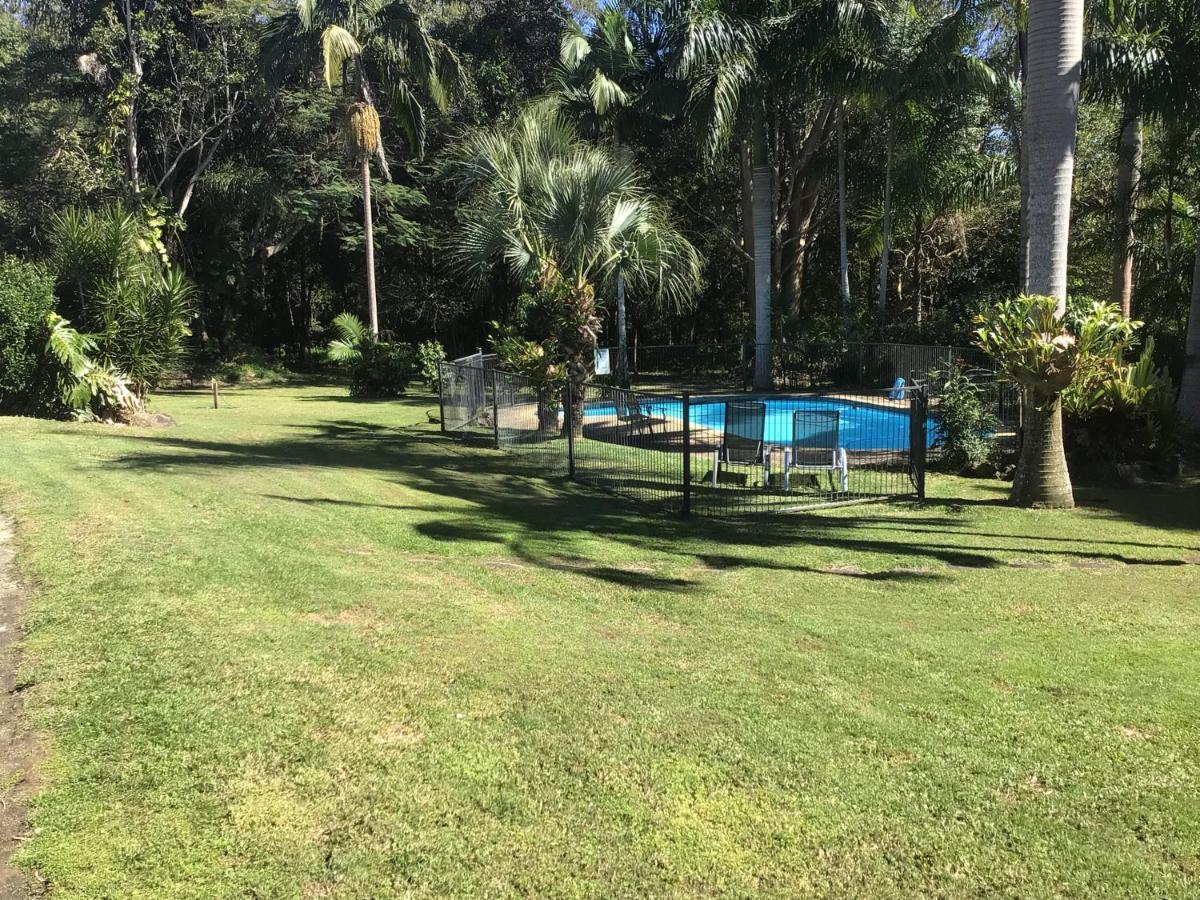 Buderim Fiesta Motel Tanawha Exteriör bild