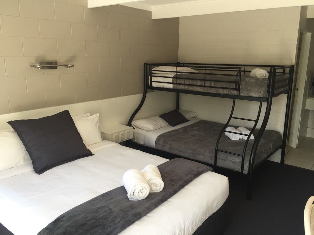Buderim Fiesta Motel Tanawha Exteriör bild