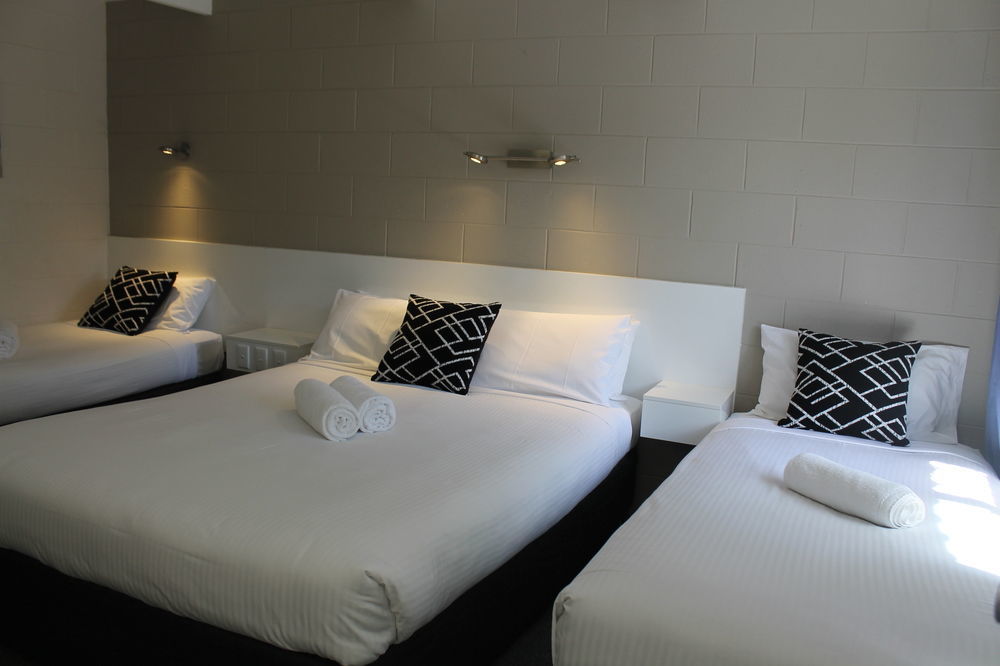 Buderim Fiesta Motel Tanawha Exteriör bild