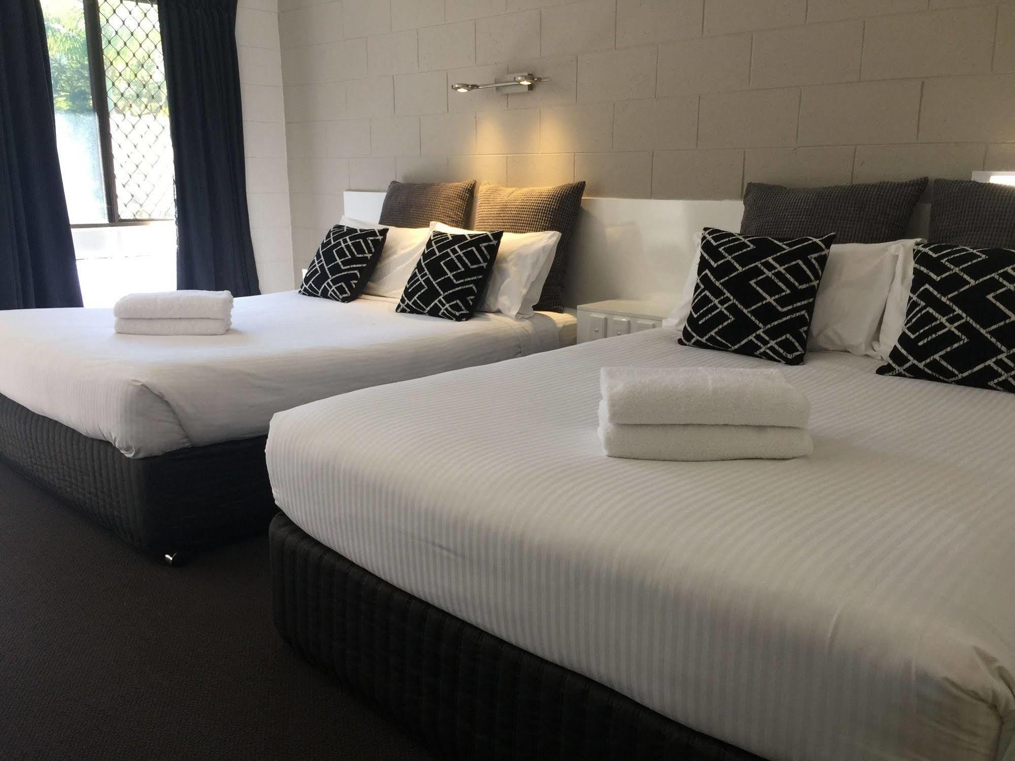 Buderim Fiesta Motel Tanawha Exteriör bild